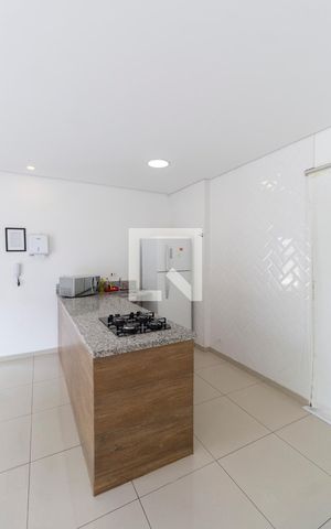 Apartamento à venda com 38m², 1 quarto e sem vaga Apartamento à venda com 38m², 1 quarto e sem vagaÁrea Comum - Salão de Festas