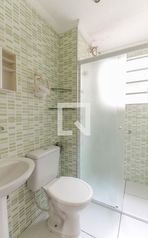 Apartamento à venda com 50m², 2 quartos e 1 vaga Apartamento à venda com 50m², 2 quartos e 1 vagaBanheiro