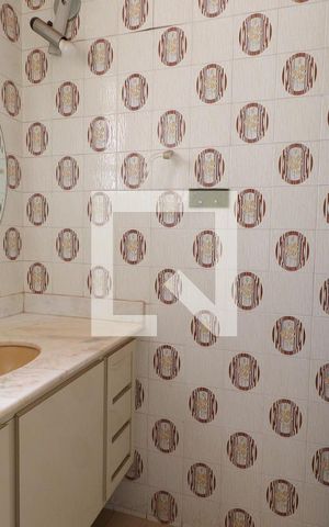 Apartamento para alugar com 314m², 5 quartos e 4 vagasBanheiro da Suíte 1