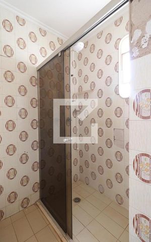 Apartamento para alugar com 314m², 5 quartos e 4 vagasBanheiro da Suíte 1