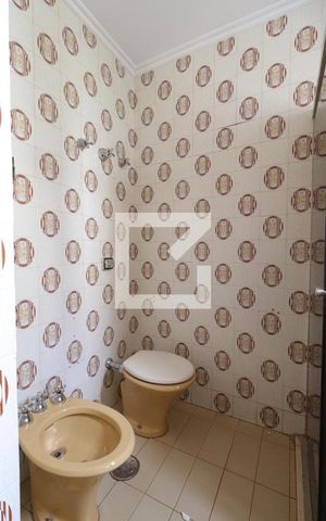 Apartamento para alugar com 314m², 5 quartos e 4 vagasBanheiro da Suíte 1