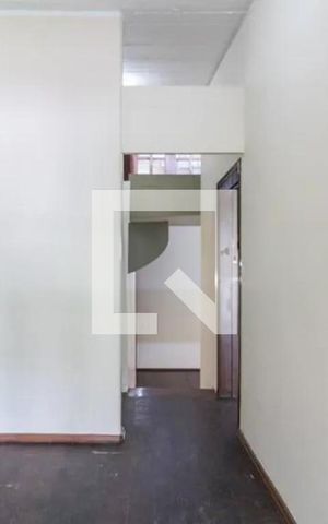 Casa à venda com 598m², 5 quartos e 4 vagasCorredor