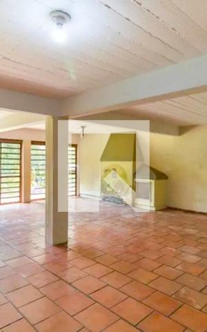 Casa à venda com 598m², 5 quartos e 4 vagasGaragem