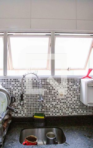 Apartamento à venda com 49m², 2 quartos e 1 vagaCozinha