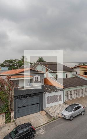 Casa à venda com 310m², 4 quartos e 1 vaga Casa à venda com 310m², 4 quartos e 1 vagaCasa 2