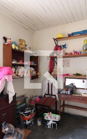 Casa à venda com 220m², 3 quartos e 1 vagaQuarto de Serviço