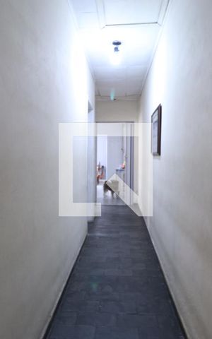 Casa à venda com 220m², 3 quartos e 1 vagaCorredor