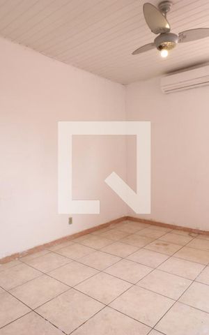 Casa à venda com 220m², 3 quartos e 1 vagaQuarto 2
