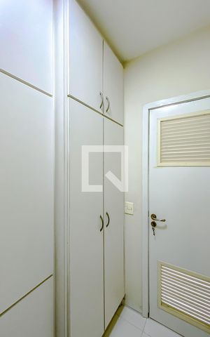 Apartamento à venda com 82m², 3 quartos e 2 vagasQuarto de Serviço