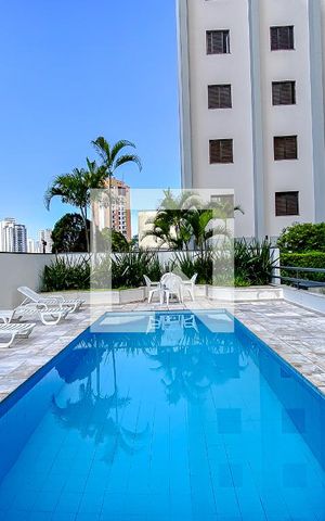 Apartamento à venda com 82m², 3 quartos e 2 vagasÁrea comum - Piscina