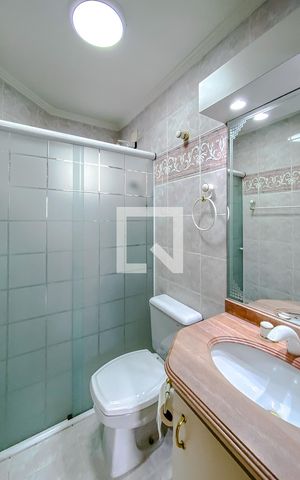 Apartamento à venda com 82m², 3 quartos e 2 vagasBanheiro