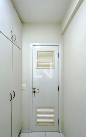 Apartamento à venda com 82m², 3 quartos e 2 vagasQuarto de Serviço