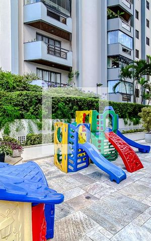 Apartamento à venda com 82m², 3 quartos e 2 vagasÁrea comum - Playground