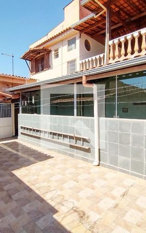 Casa à venda com 352m², 3 quartos e 1 vaga Casa à venda com 352m², 3 quartos e 1 vagaQuintal