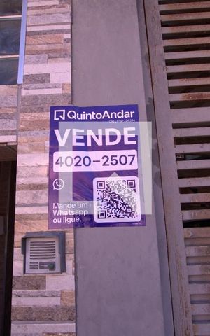 Casa à venda com 245m², 3 quartos e 2 vagas Casa à venda com 245m², 3 quartos e 2 vagasPlaquinha