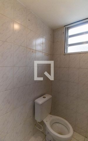 Casa à venda com 450m², 4 quartos e 1 vaga Casa à venda com 450m², 4 quartos e 1 vagaBanheiro 2