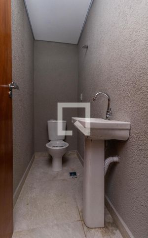 Casa à venda com 150m², 3 quartos e 2 vagas Casa à venda com 150m², 3 quartos e 2 vagasBanheiro 5