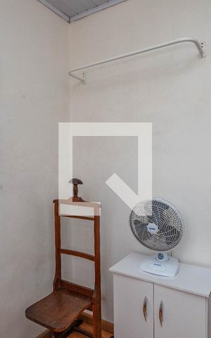 Casa à venda com 197m², 5 quartos e 2 vagas Casa à venda com 197m², 5 quartos e 2 vagasCasa 2 - Quarto 2
