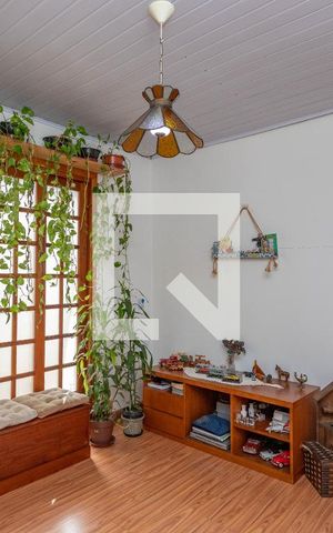 Casa à venda com 197m², 5 quartos e 2 vagas Casa à venda com 197m², 5 quartos e 2 vagasCasa 2 - sala