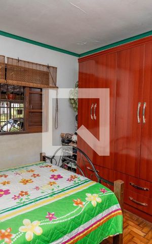 Casa à venda com 197m², 5 quartos e 2 vagas Casa à venda com 197m², 5 quartos e 2 vagasCasa 1 - Quarto 1