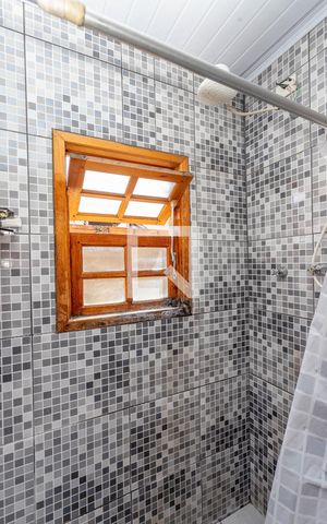 Casa à venda com 197m², 5 quartos e 2 vagas Casa à venda com 197m², 5 quartos e 2 vagasCasa 2 - Banheiro