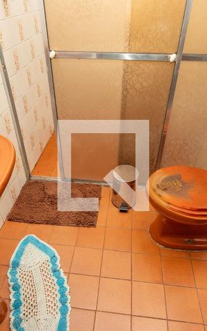 Casa à venda com 197m², 5 quartos e 2 vagas Casa à venda com 197m², 5 quartos e 2 vagasCasa 1 - Banheiro