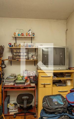 Casa à venda com 197m², 5 quartos e 2 vagas Casa à venda com 197m², 5 quartos e 2 vagasCasa 1 - Quarto 2
