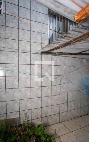 Casa à venda com 194m², 4 quartos e 1 vagaÁrea de Serviço Casa 1