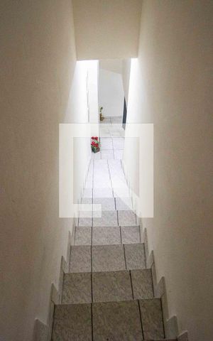 Casa à venda com 194m², 4 quartos e 1 vagaEscada