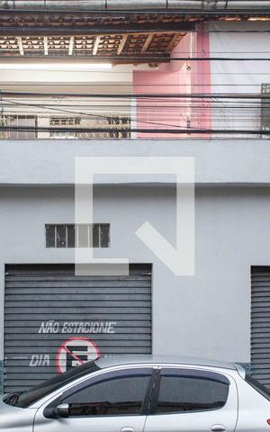Casa à venda com 194m², 4 quartos e 1 vagaFachada