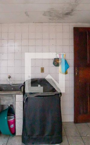 Casa à venda com 194m², 4 quartos e 1 vagaÁrea de Serviço Casa 2