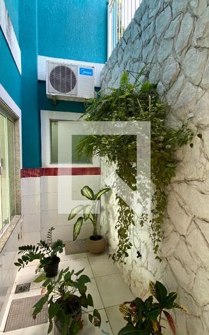 Casa de condomínio para alugar com 1000m², 4 quartos e 4 vagas Casa de condomínio para alugar com 1000m², 4 quartos e 4 vagasÁrea de Serviço