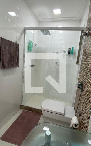 Casa de condomínio para alugar com 1000m², 4 quartos e 4 vagas Casa de condomínio para alugar com 1000m², 4 quartos e 4 vagasBanheiro Suíte 2