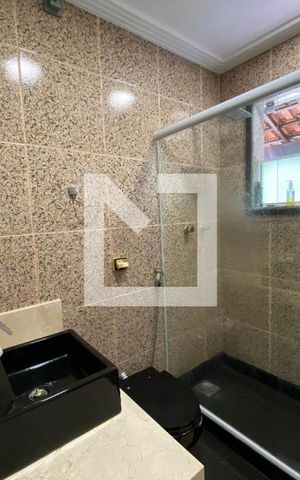 Casa de condomínio para alugar com 1000m², 4 quartos e 4 vagas Casa de condomínio para alugar com 1000m², 4 quartos e 4 vagasBanheiro Social