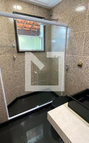 Casa de condomínio para alugar com 1000m², 4 quartos e 4 vagas Casa de condomínio para alugar com 1000m², 4 quartos e 4 vagasBanheiro Suíte 1