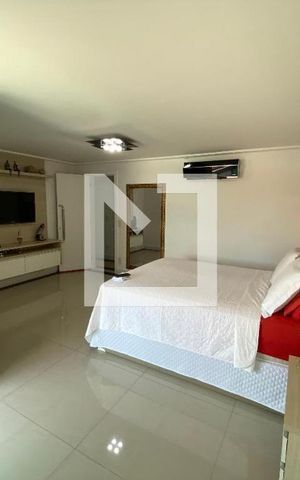 Casa de condomínio para alugar com 1000m², 4 quartos e 4 vagas Casa de condomínio para alugar com 1000m², 4 quartos e 4 vagasSuíte 3