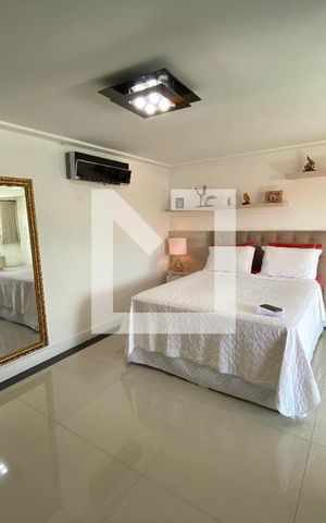 Casa de condomínio para alugar com 1000m², 4 quartos e 4 vagas Casa de condomínio para alugar com 1000m², 4 quartos e 4 vagasSuíte 3
