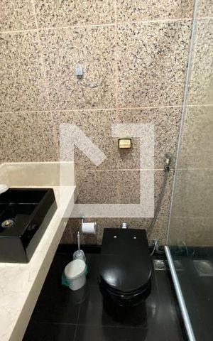 Casa de condomínio para alugar com 1000m², 4 quartos e 4 vagas Casa de condomínio para alugar com 1000m², 4 quartos e 4 vagasBanheiro Social
