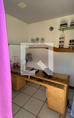 Casa de condomínio para alugar com 1000m², 4 quartos e 4 vagas Casa de condomínio para alugar com 1000m², 4 quartos e 4 vagasEscritório