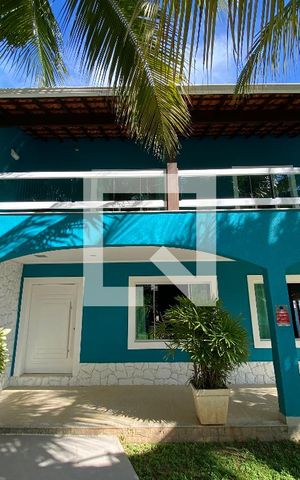Casa de condomínio para alugar com 1000m², 4 quartos e 4 vagas Casa de condomínio para alugar com 1000m², 4 quartos e 4 vagasFachada