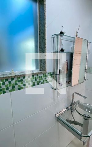 Casa de condomínio para alugar com 1000m², 4 quartos e 4 vagas Casa de condomínio para alugar com 1000m², 4 quartos e 4 vagasLavabo