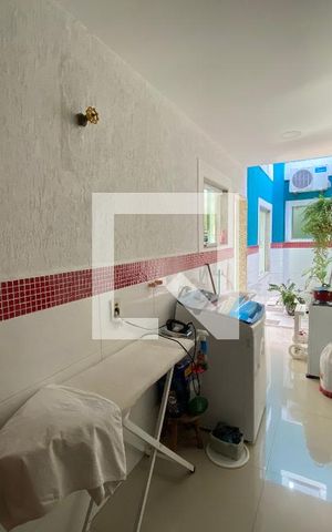 Casa de condomínio para alugar com 1000m², 4 quartos e 4 vagas Casa de condomínio para alugar com 1000m², 4 quartos e 4 vagasÁrea de Serviço
