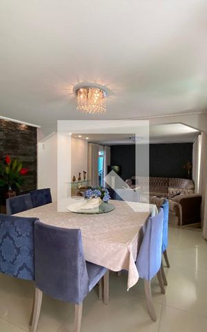 Casa de condomínio para alugar com 1000m², 4 quartos e 4 vagas Casa de condomínio para alugar com 1000m², 4 quartos e 4 vagasSala