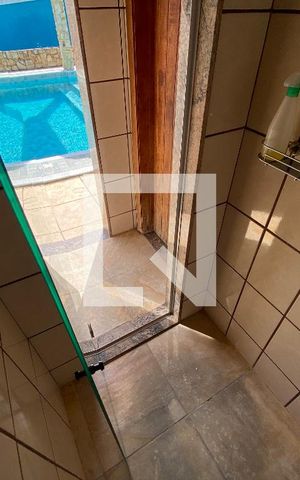 Casa de condomínio para alugar com 1000m², 4 quartos e 4 vagas Casa de condomínio para alugar com 1000m², 4 quartos e 4 vagasBanheiro de Serviço