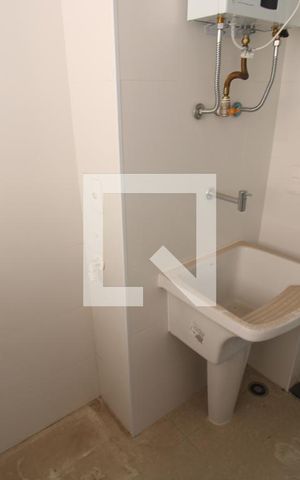 Apartamento à venda com 80m², 2 quartos e 1 vagaÁrea de Serviço