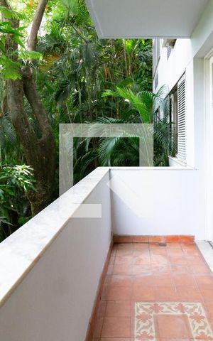 Apartamento à venda com 135m², 3 quartos e 1 vaga Apartamento à venda com 135m², 3 quartos e 1 vagaVaranda da sala