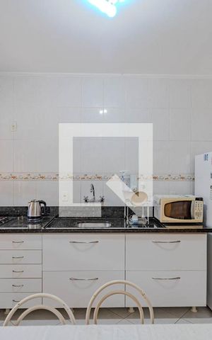 Casa de condomínio à venda com 380m², 4 quartos e 2 vagas Casa de condomínio à venda com 380m², 4 quartos e 2 vagasCozinha
