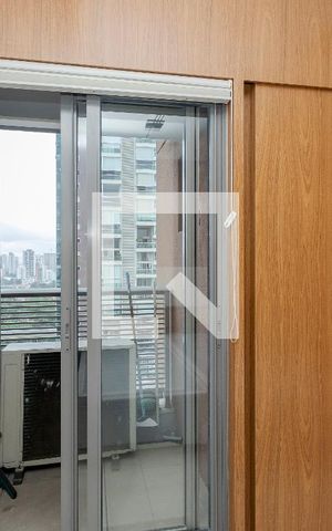 Apartamento à venda com 85m², 1 quarto e 2 vagas Apartamento à venda com 85m², 1 quarto e 2 vagasSuíte