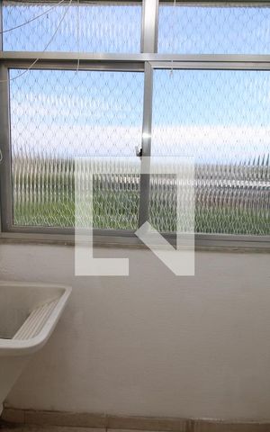 Apartamento para alugar com 58m², 2 quartos e 1 vagaÁrea de Serviço