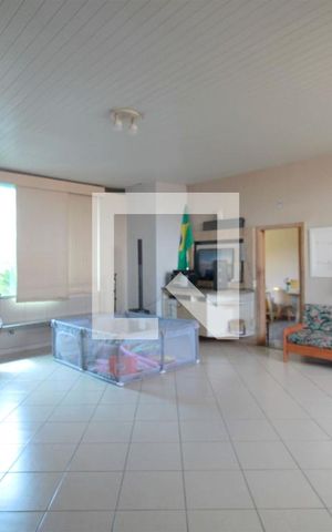 Casa à venda com 362m², 5 quartos e 2 vagasCobertura